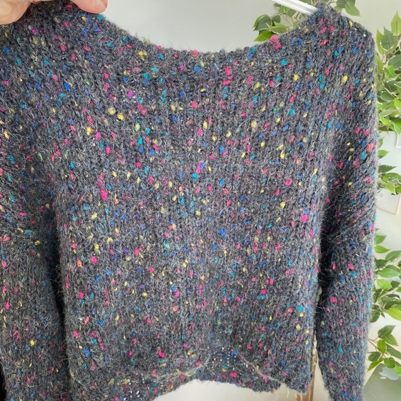 fuzzy cropped sweater urban outfitters - Picture 4 of 4